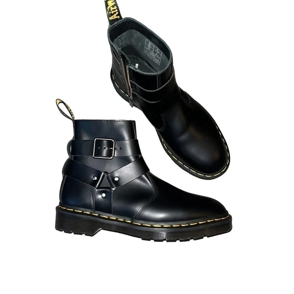 NWT! DR MARTENS JAIMES LEATHER HARNESS CHELSEA ANKLE BOOTS IN CLASSIC BLACK SZ 7